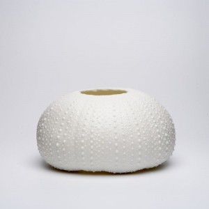 https://v1.en-vogue-shopping.com/1587-thickbox/luna-del-mar-luna-c-porcelain-large-rafiki-urchin-t-light.jpg